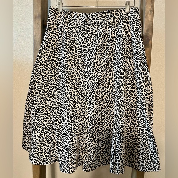 Women's  Flowy A-line Cheetah Print MIDI Skirt Sz9-10 - Picture 1 of 7